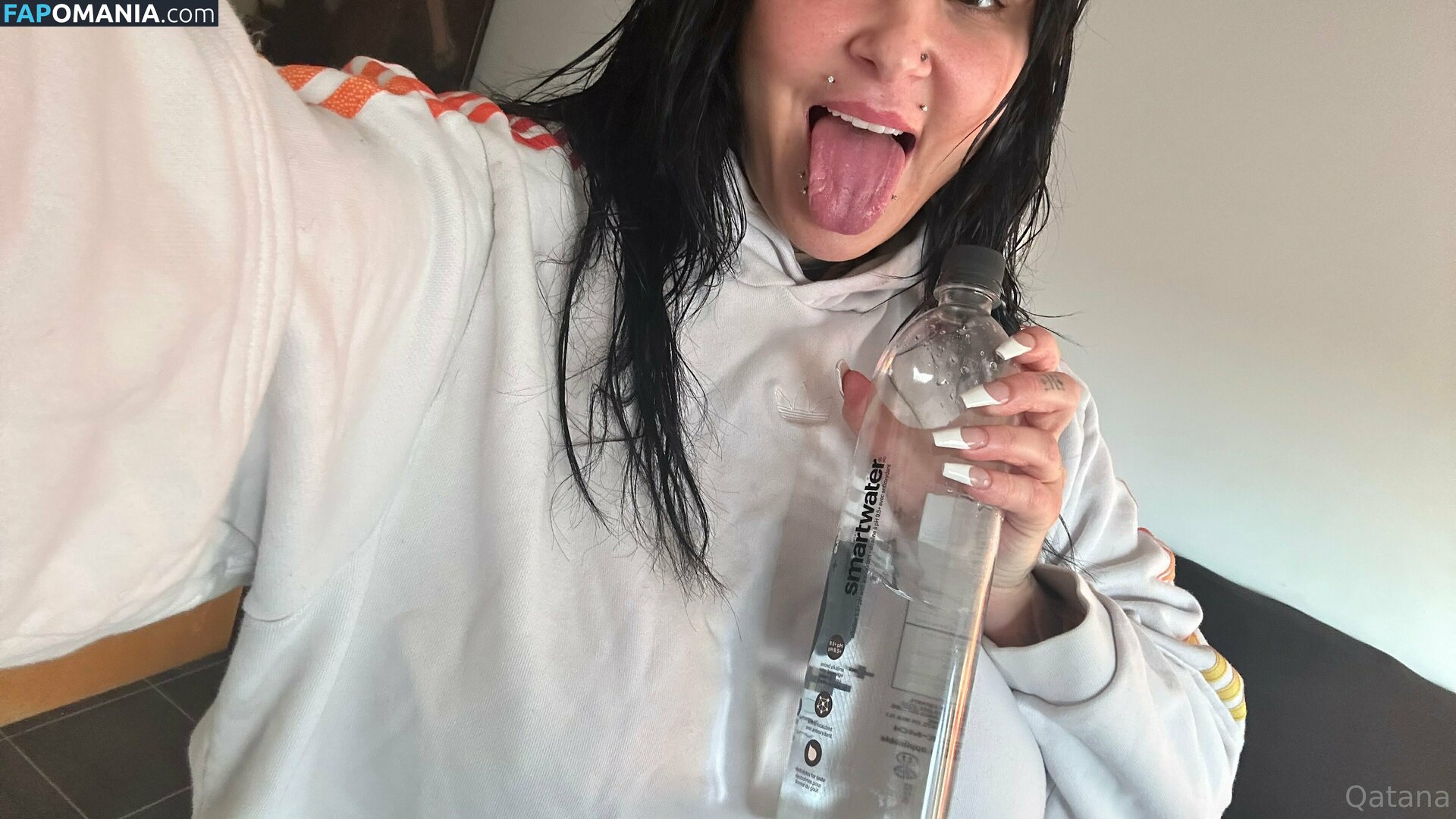 flykarmabird / karma bird / karma syn / karmabirdfly / qatana / qatanabe Meztelen OnlyFans  Kikerült fotó #2