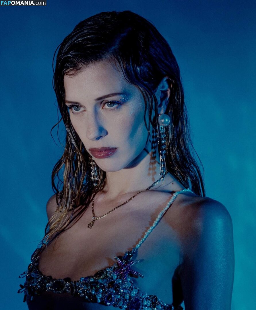 QENDRESALDN / Qendresa / https: / whereisqendresa Meztelen OnlyFans  Kikerült fotó #12