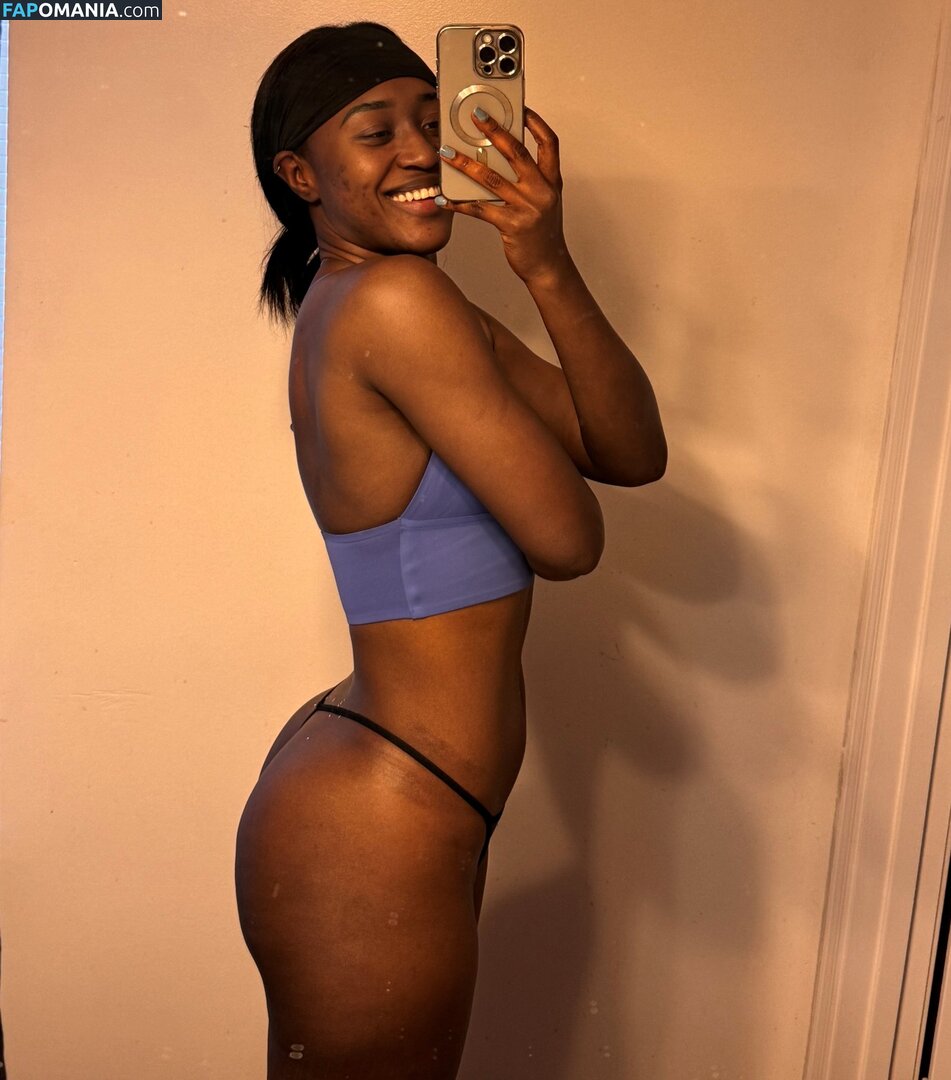 Queen Aminata / Queenaminata / amisylle / amisylle - AEW Meztelen OnlyFans  Kikerült fotó #7