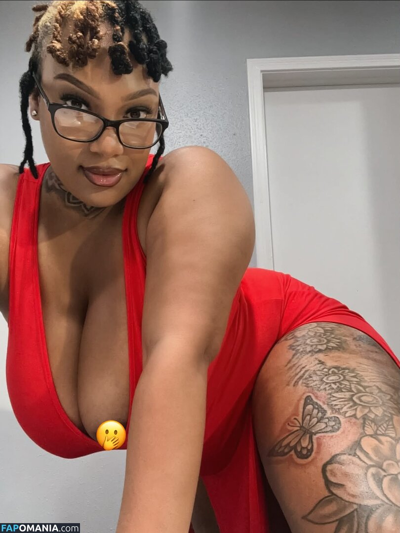 Queen Sznn / https: / locdqueenx Meztelen OnlyFans  Kikerült fotó #3