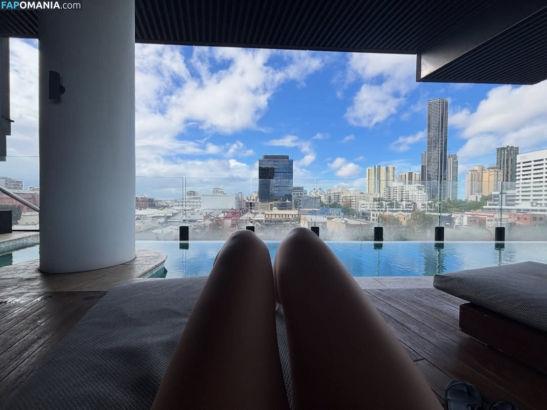 Rae Law / asadiaxox / rlrlrlx Meztelen OnlyFans  Kikerült fotó #3