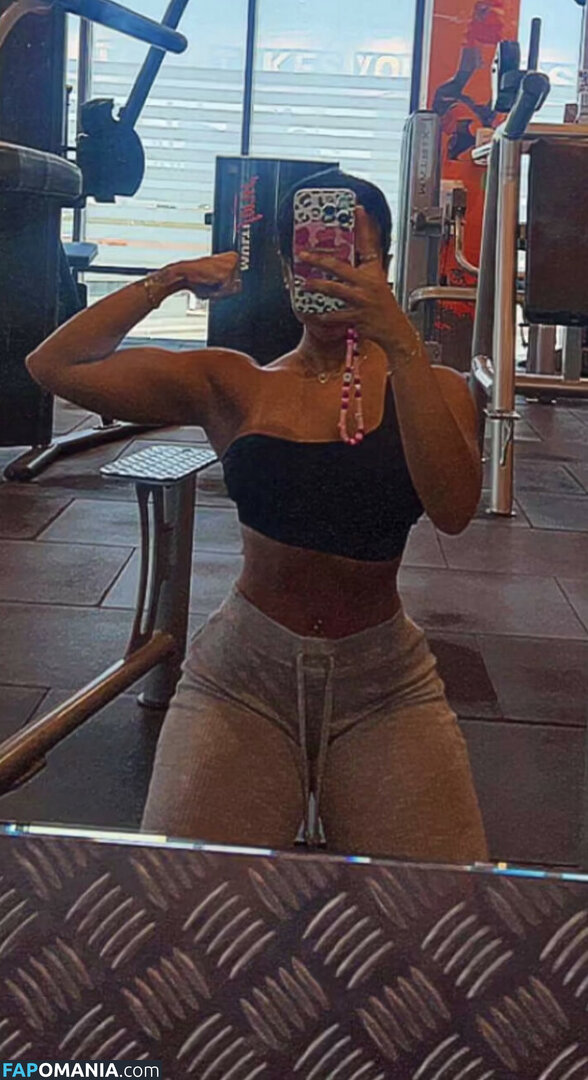 Raghad Hussain / coach Raghad / raghadhfit Meztelen OnlyFans  Kikerült fotó #6