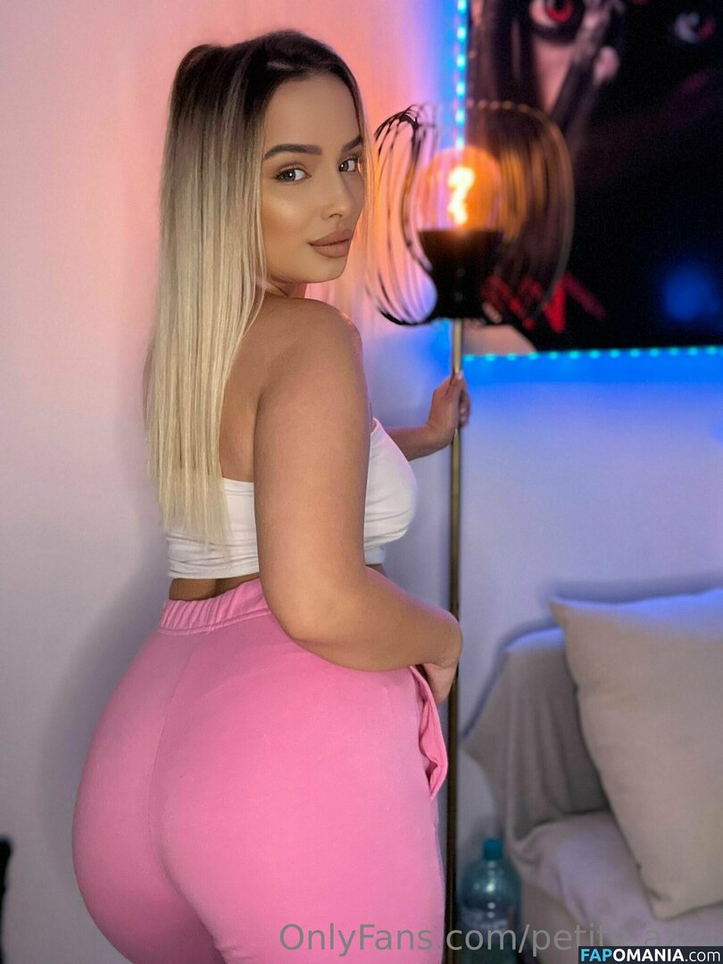 ramonaioana77 / vip3ra77 Meztelen OnlyFans  Kikerült fotó #21