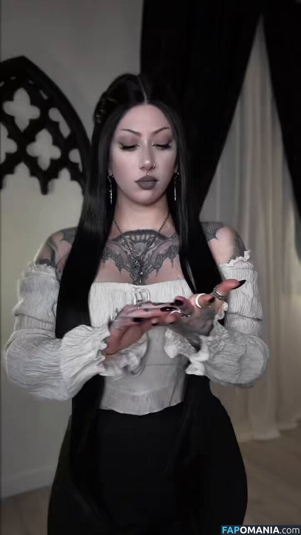 Ravengriim Meztelen OnlyFans  Kikerült fotó #5
