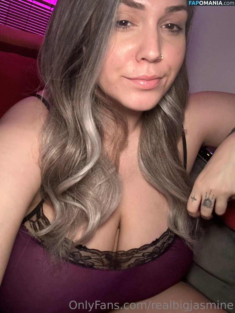 realbigjasmine / realogprincess Meztelen OnlyFans  Kikerült fotó #1