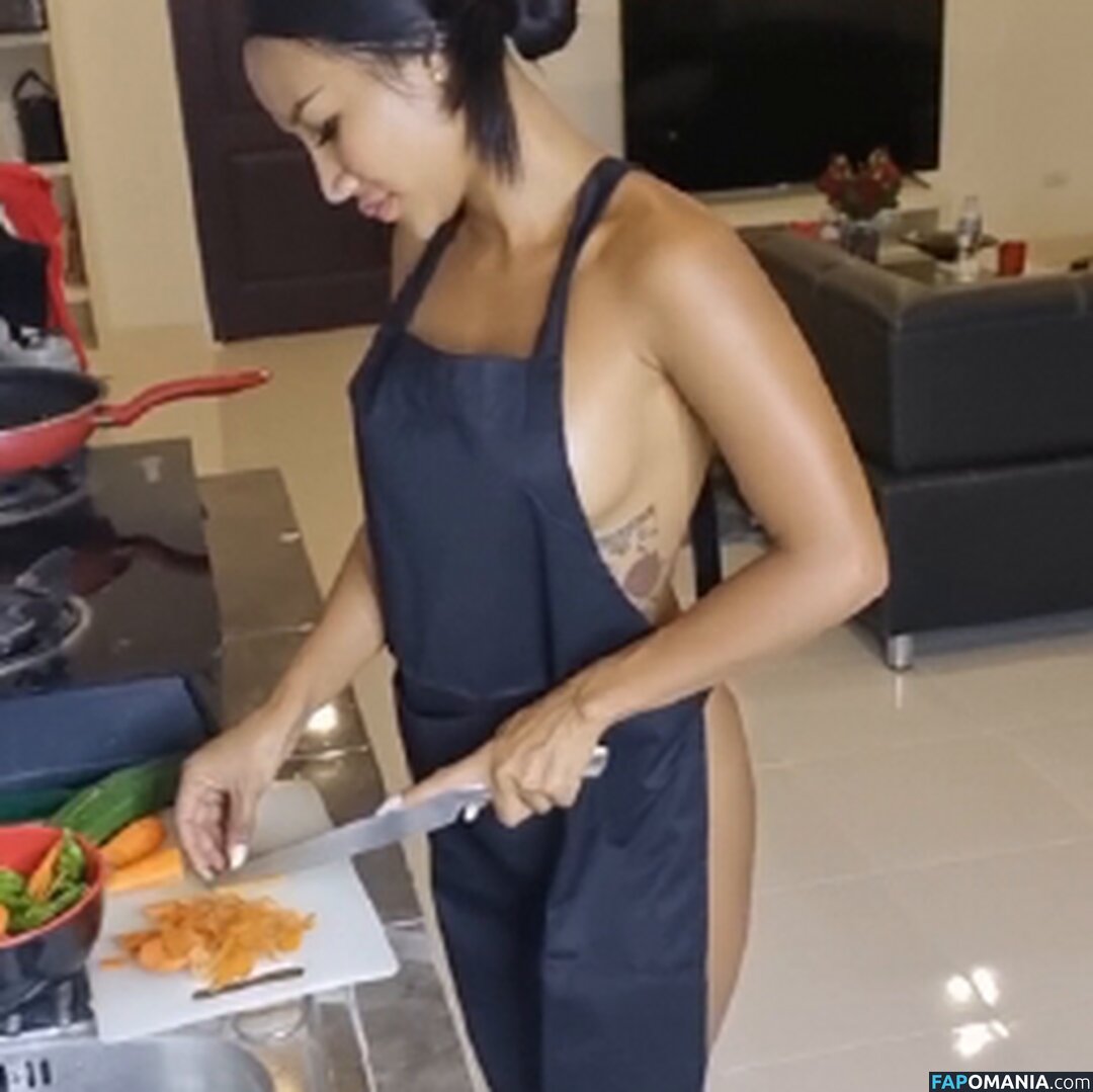 Reeno Ploy / reeno_ploy Meztelen OnlyFans  Kikerült fotó #1