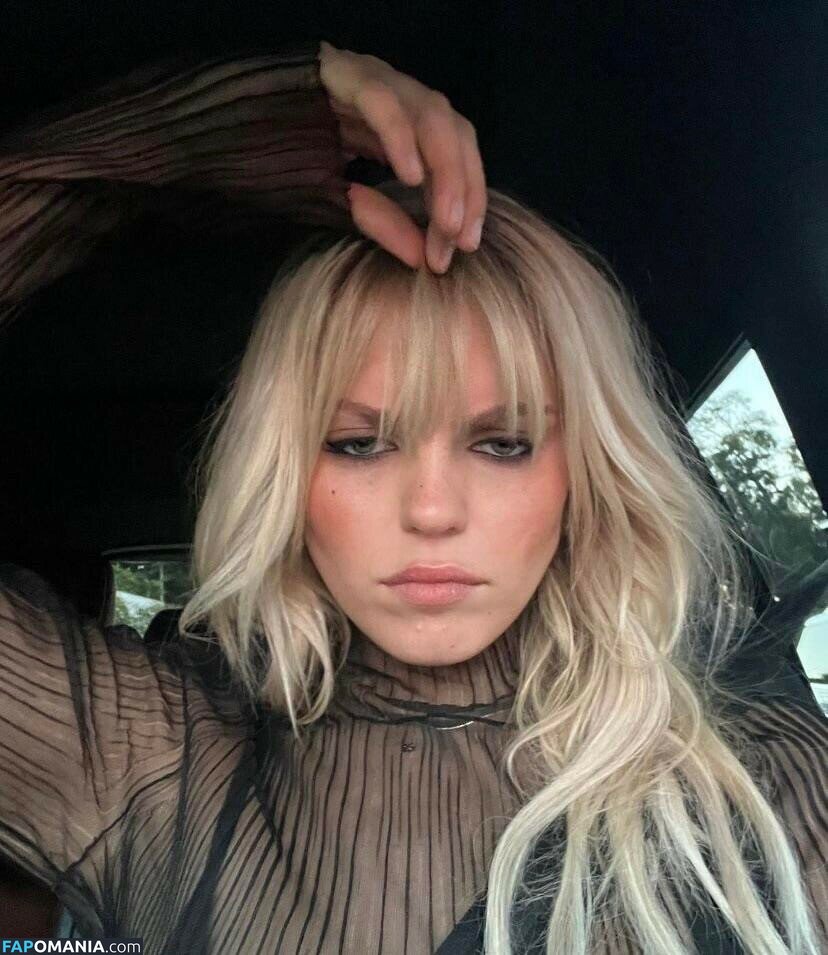 Renee Rapp / reneerapp Meztelen OnlyFans  Kikerült fotó #4