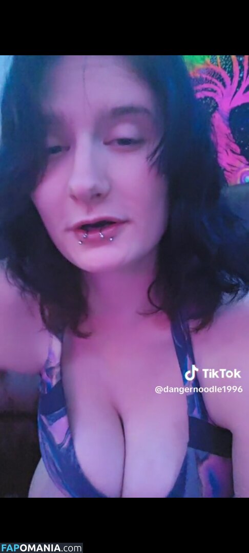 MadisonRayne / Reyne Madison / bravo_team_siren / https: Meztelen OnlyFans  Kikerült fotó #2