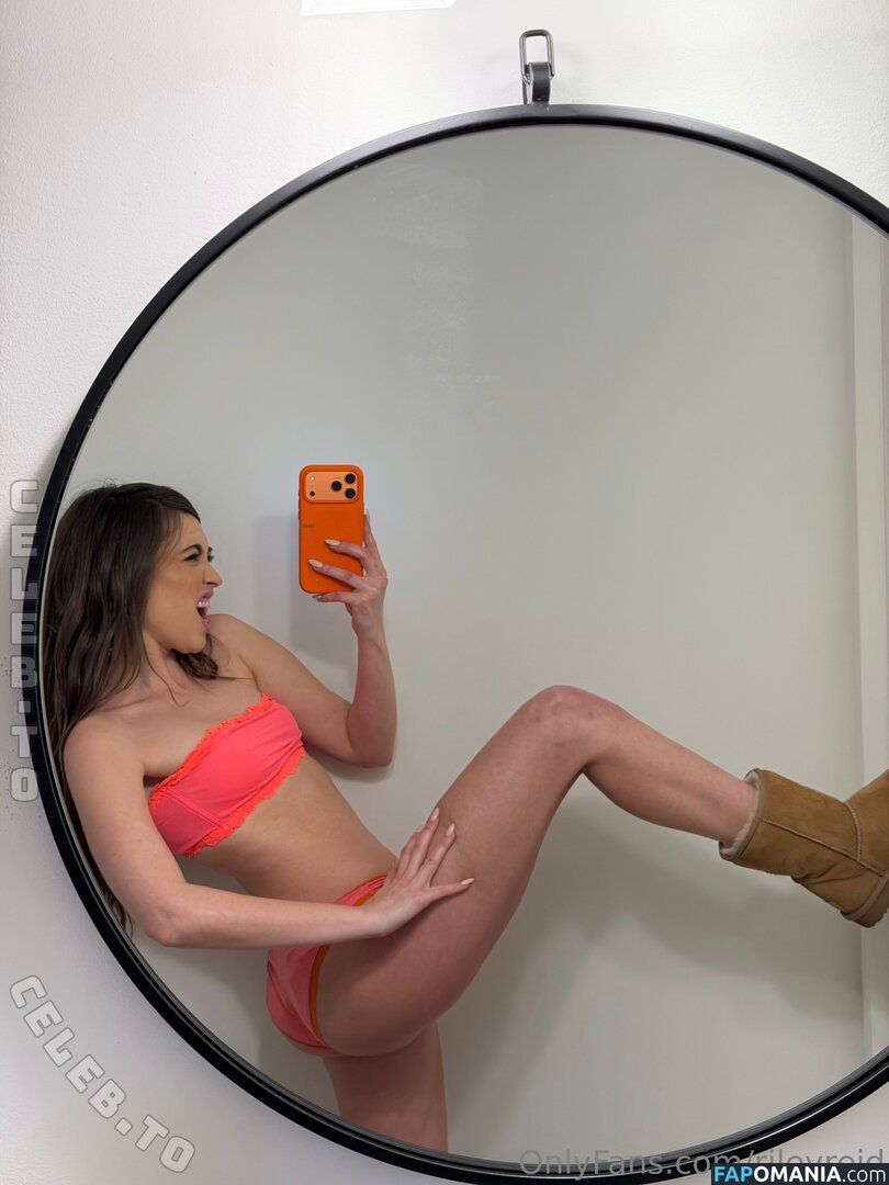 Riley Reid / RileyReidTikTok / hellorileyreid / rileyreidx3 Meztelen OnlyFans  Kikerült fotó #4