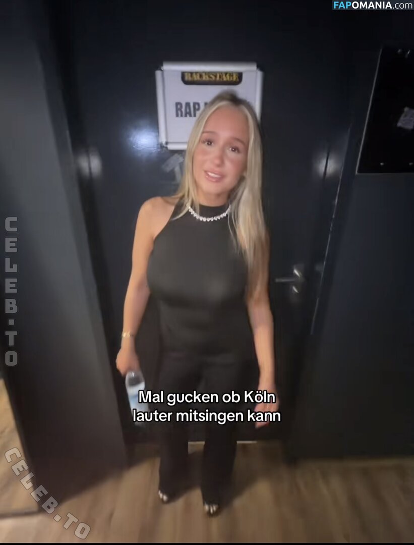 Rina / rina.official / rinaoffiziell Meztelen OnlyFans  Kikerült fotó #14