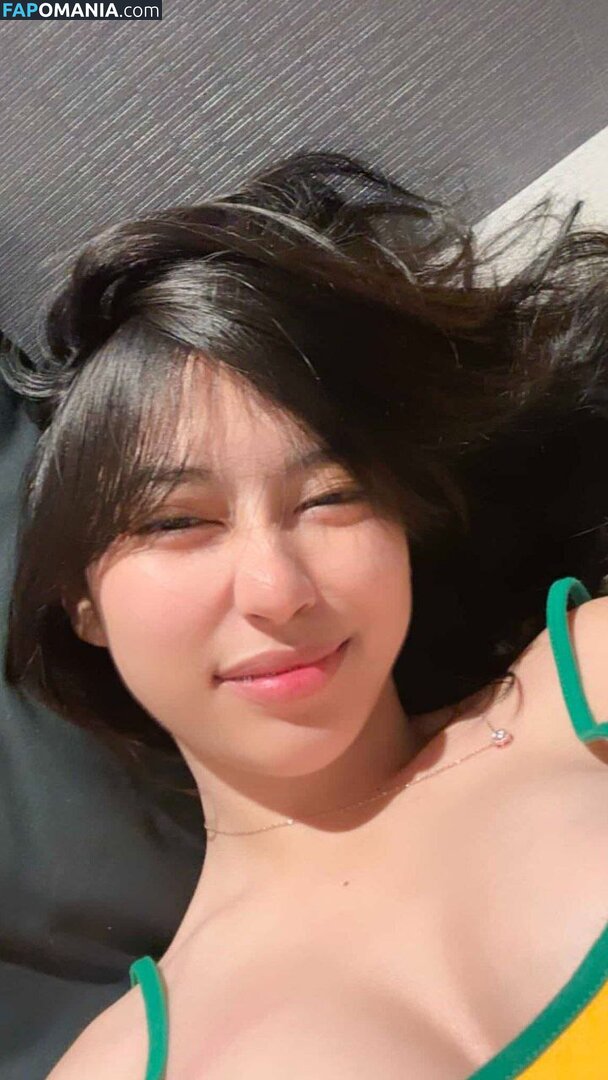 https: / notriissaaa / risaatjan Meztelen OnlyFans  Kikerült fotó #11