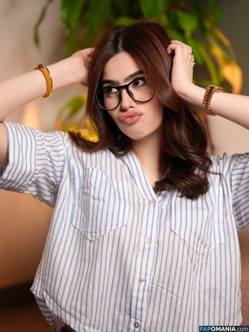 Riva Arora / https: / riva.arora.1 / riva.aroraofficial / rivarora_ Meztelen OnlyFans  Kikerült fotó #10