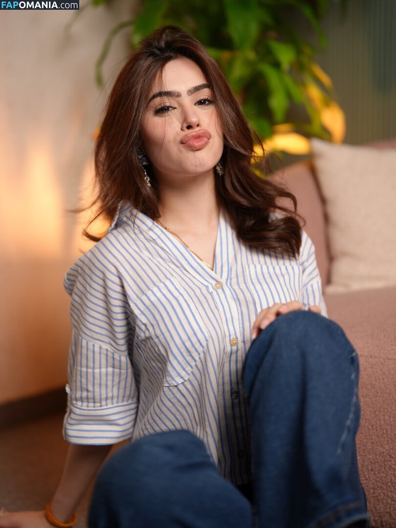 Riva Arora / https: / riva.arora.1 / riva.aroraofficial / rivarora_ Meztelen OnlyFans  Kikerült fotó #16