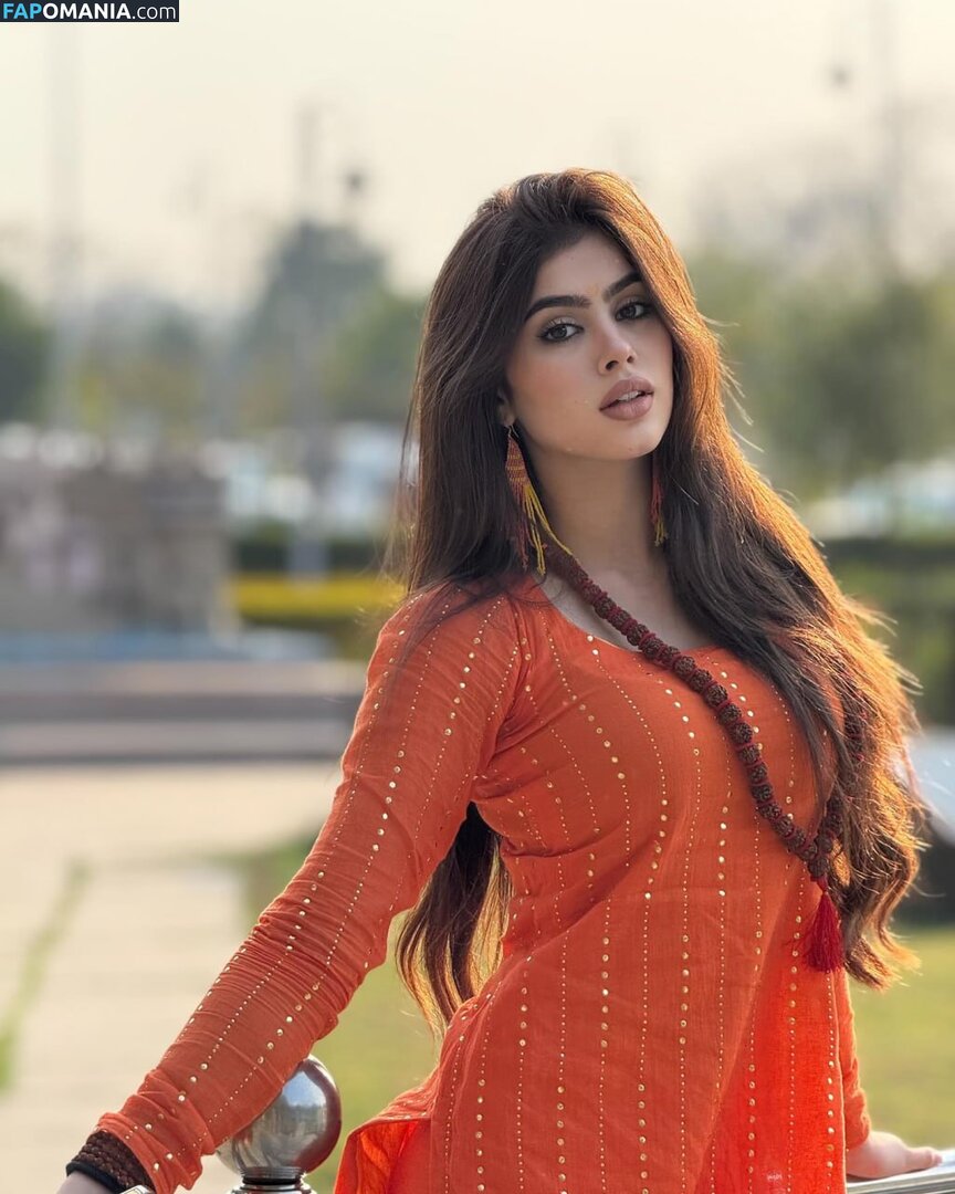 Riva Arora / https: / riva.arora.1 / riva.aroraofficial / rivarora_ Meztelen OnlyFans  Kikerült fotó #18