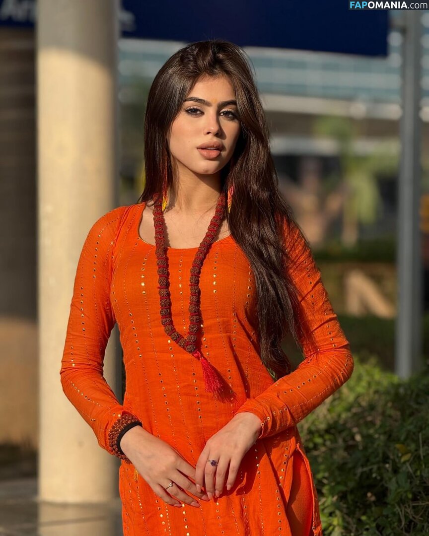 Riva Arora / https: / riva.arora.1 / riva.aroraofficial / rivarora_ Meztelen OnlyFans  Kikerült fotó #22