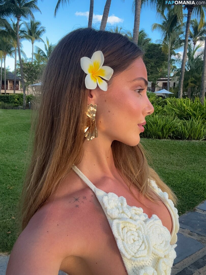 Romane Bertrand / rromane.b Meztelen OnlyFans  Kikerült fotó #10