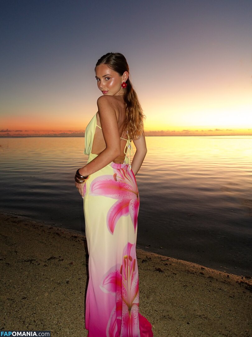 Romane Bertrand / rromane.b Meztelen OnlyFans  Kikerült fotó #16