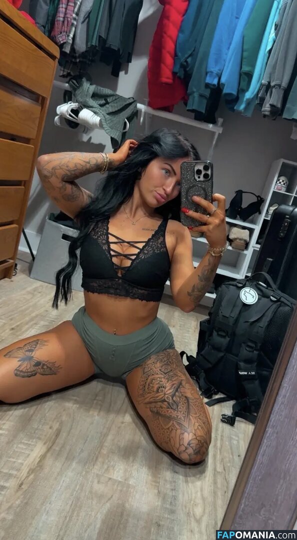 Petitetattedplati / Ronika Eskins / ronika_eskins Meztelen OnlyFans  Kikerült fotó #8