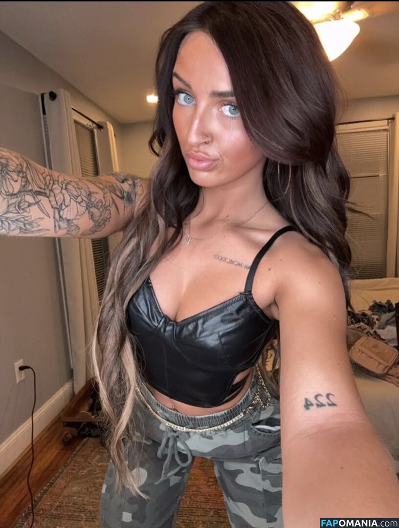 Petitetattedplati / Ronika Eskins / ronika_eskins Meztelen OnlyFans  Kikerült fotó #30