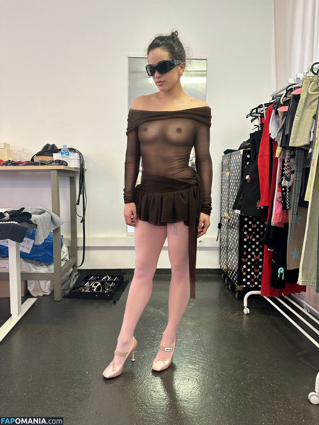 La Rosalía / Rosalia / rosalia.vt / therosaliaxo Meztelen OnlyFans  Kikerült fotó #13