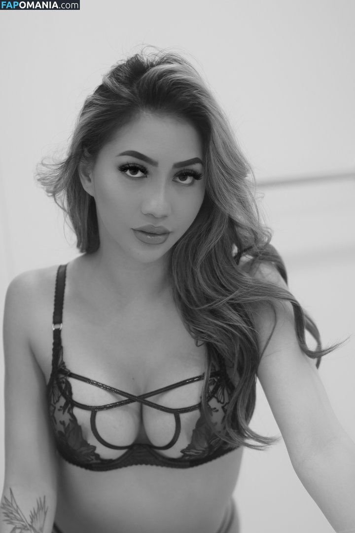 Mizzlamour / Rosemary Radeva / lamourniggl Meztelen OnlyFans  Kikerült fotó #28
