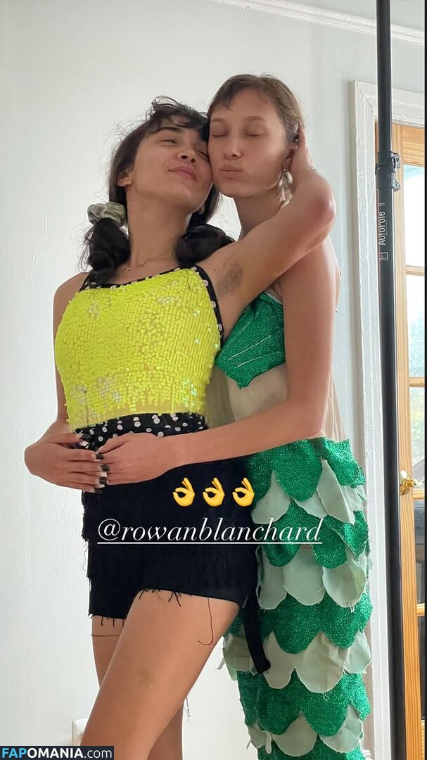 Rowan Blanchard / Simp Chat / https: / rowanblanchard Meztelen OnlyFans  Kikerült fotó #531