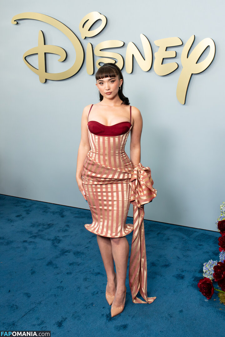 Rowan Blanchard / Simp Chat / https: / rowanblanchard Meztelen OnlyFans  Kikerült fotó #566
