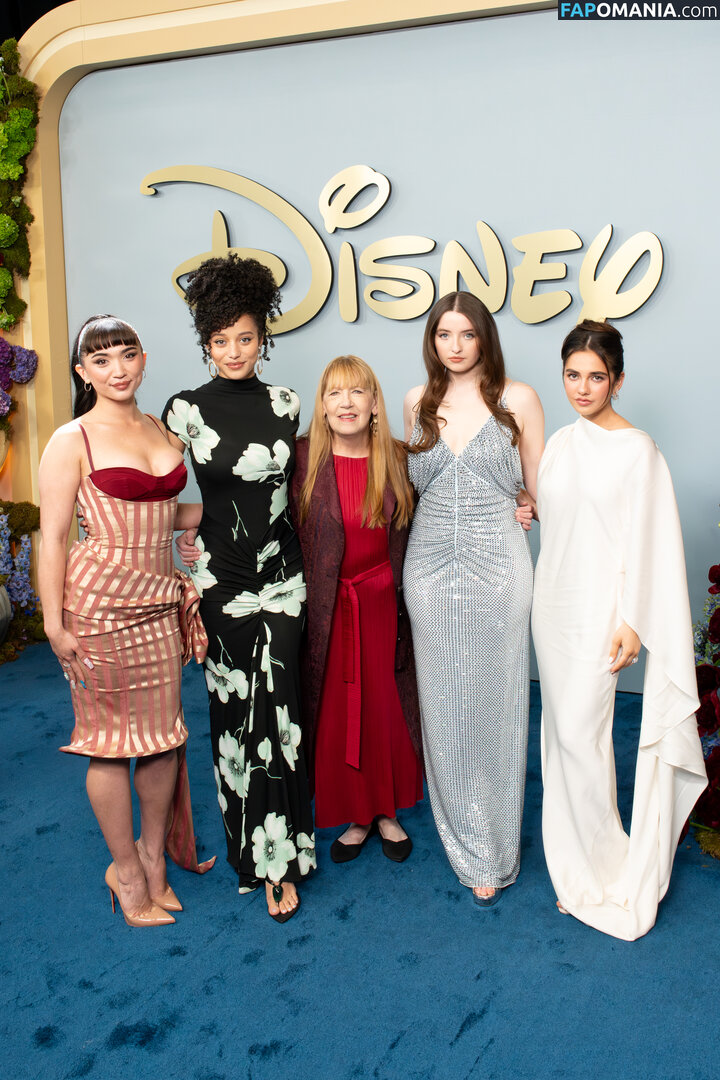 Rowan Blanchard / Simp Chat / https: / rowanblanchard Meztelen OnlyFans  Kikerült fotó #570