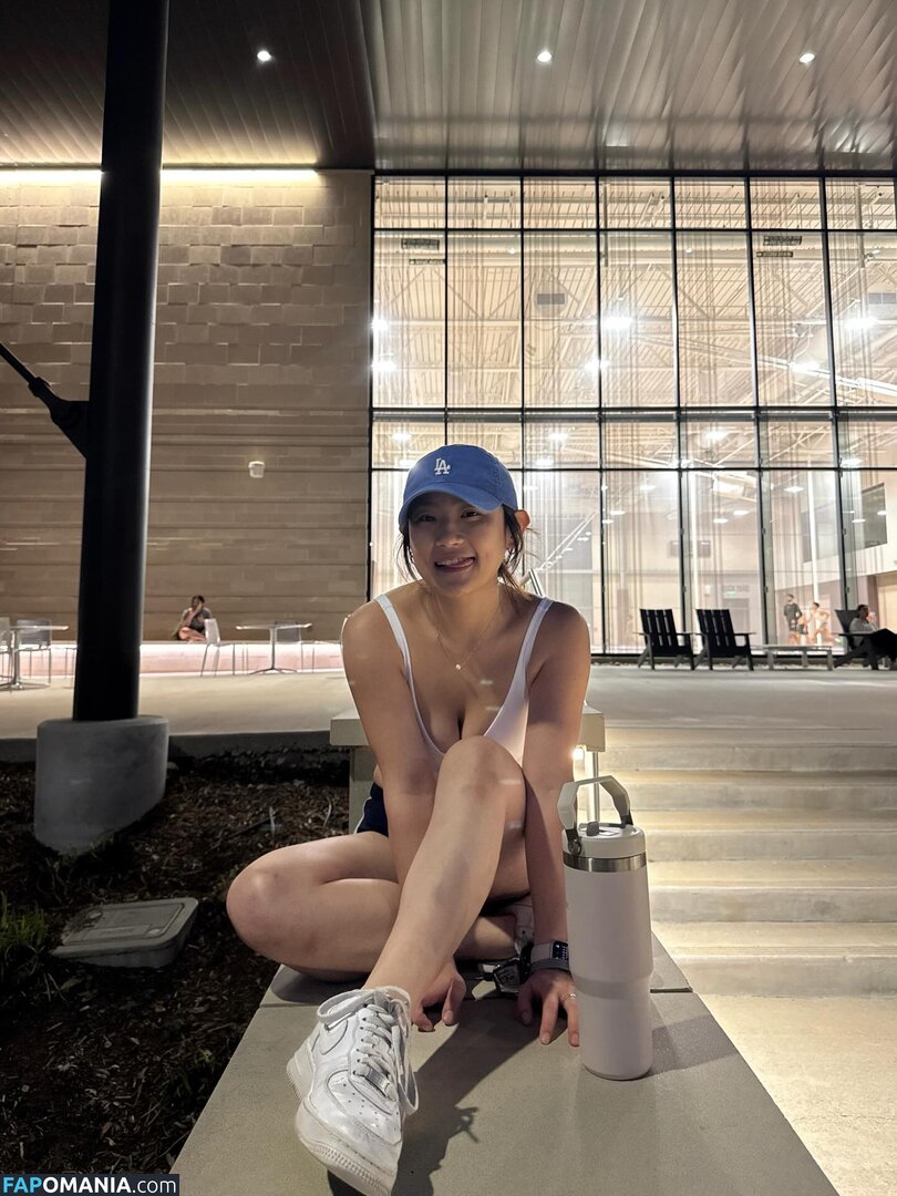 Rubyzhu / rubyzhu1204 Meztelen OnlyFans  Kikerült fotó #11