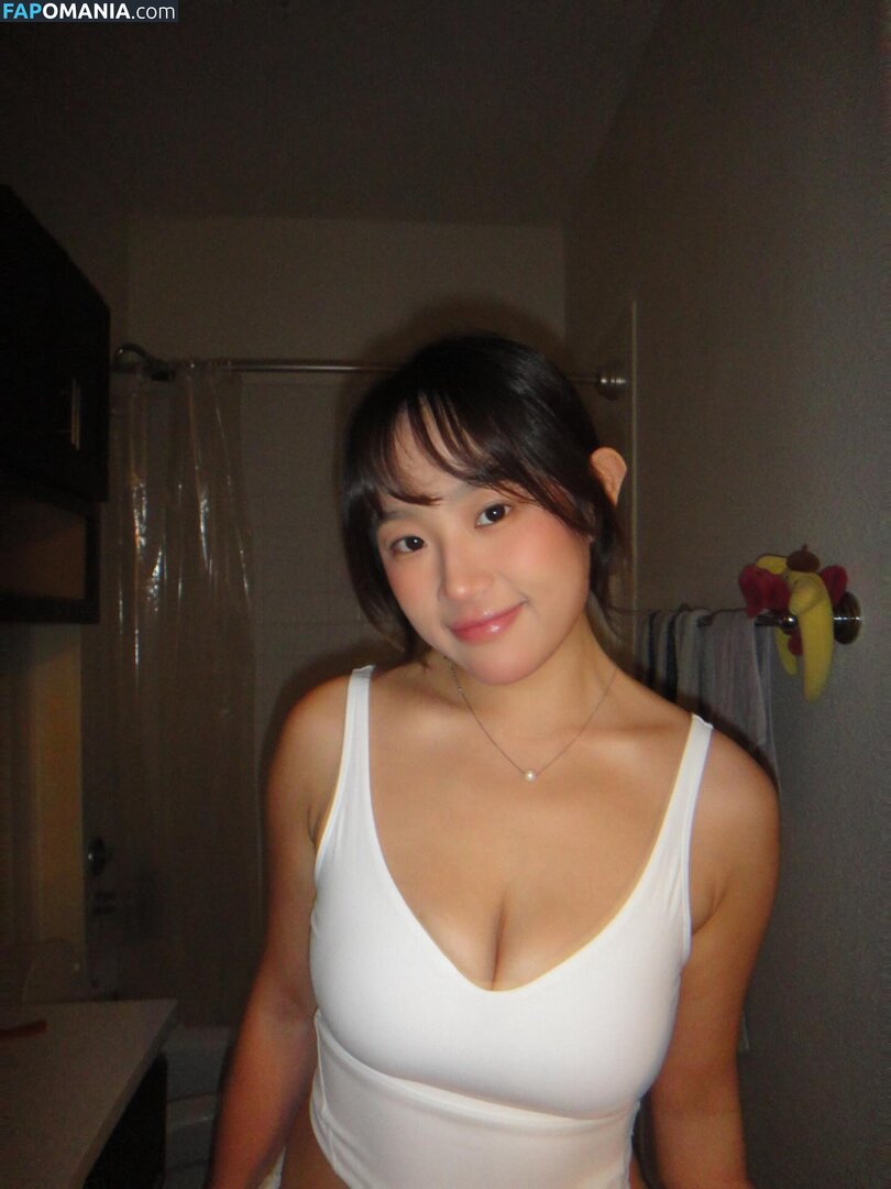 Rubyzhu / rubyzhu1204 Meztelen OnlyFans  Kikerült fotó #12