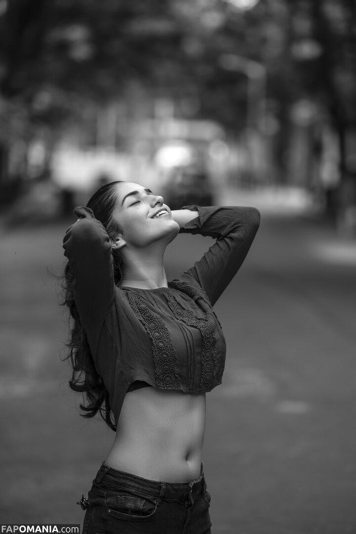 Ruhani Sharma / ruhanisharma94 Meztelen OnlyFans  Kikerült fotó #14