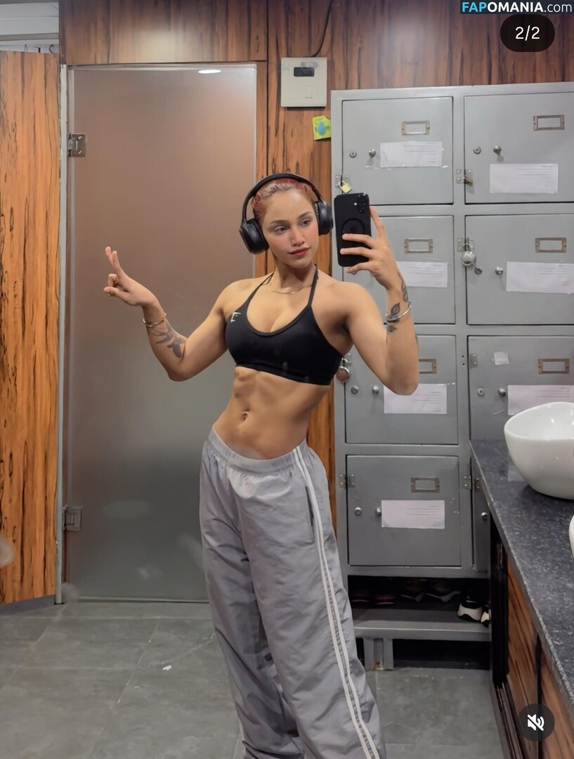 KhannaSaanvi / Saanvi Khanna / https: / saanvi_khanna Meztelen OnlyFans  Kikerült fotó #6