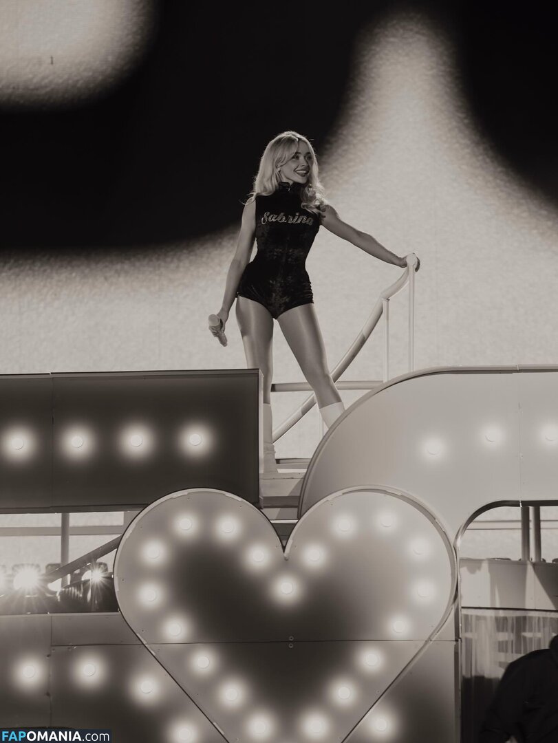 Sabrina Carpenter / https: / sabrinacarpenter Meztelen OnlyFans  Kikerült fotó #2613