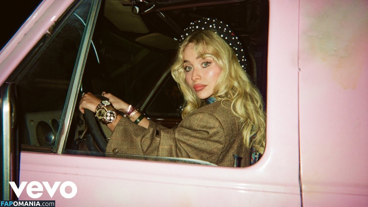 Sabrina Carpenter / https: / sabrinacarpenter Meztelen OnlyFans  Kikerült fotó #2625