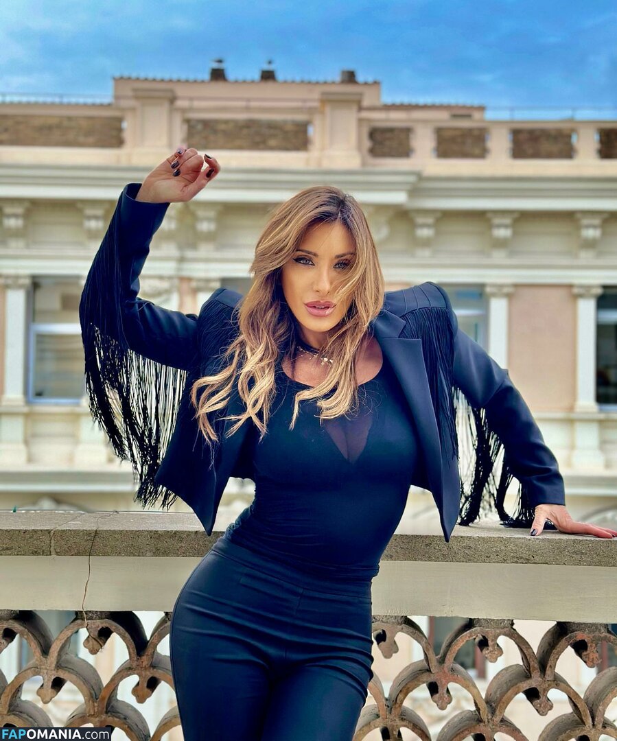 Sabrina Salerno / sabrinasalernofficial Meztelen OnlyFans  Kikerült fotó #1713