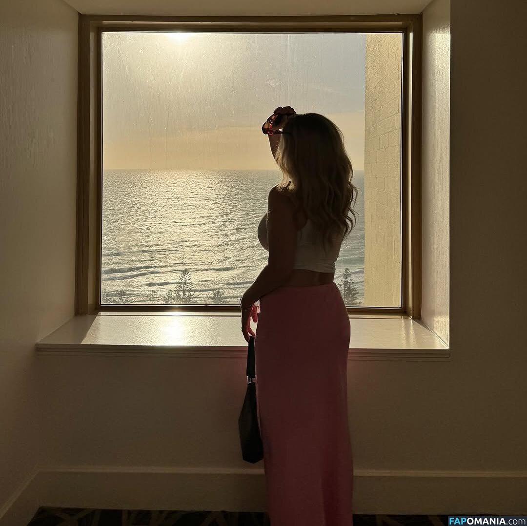 Sacha Ross / sachaross / sasharosexxx Meztelen OnlyFans  Kikerült fotó #4