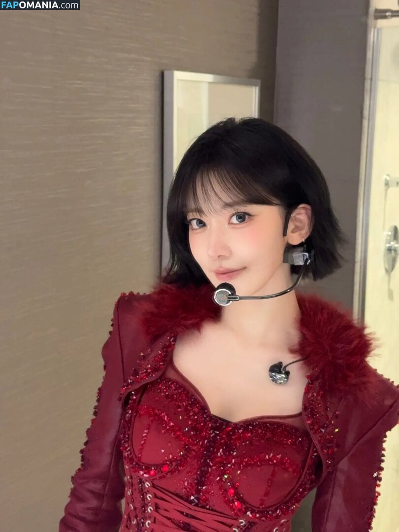 39saku_chan / LESSERAFIM / Sakura Miyawaki 宮脇 咲良 Meztelen OnlyFans  Kikerült fotó #8