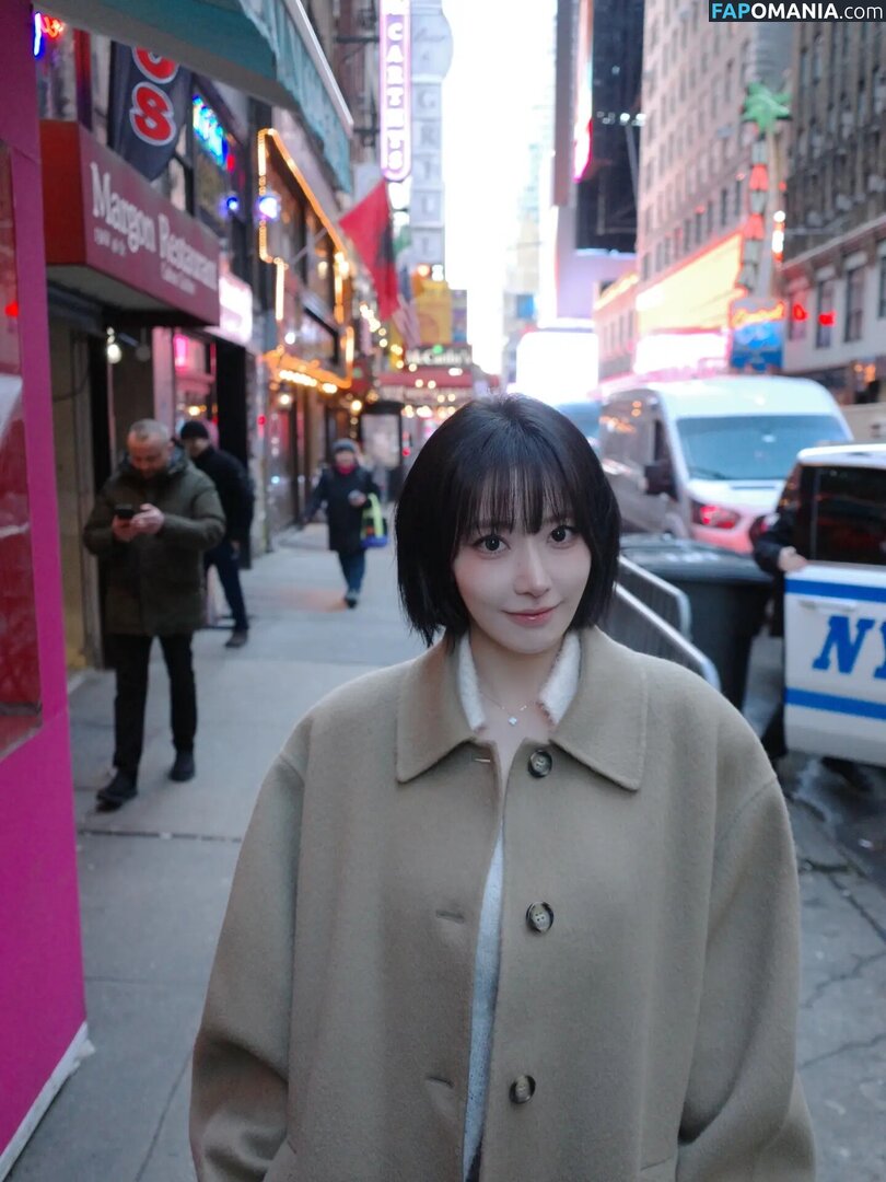 39saku_chan / LESSERAFIM / Sakura Miyawaki 宮脇 咲良 Meztelen OnlyFans  Kikerült fotó #18