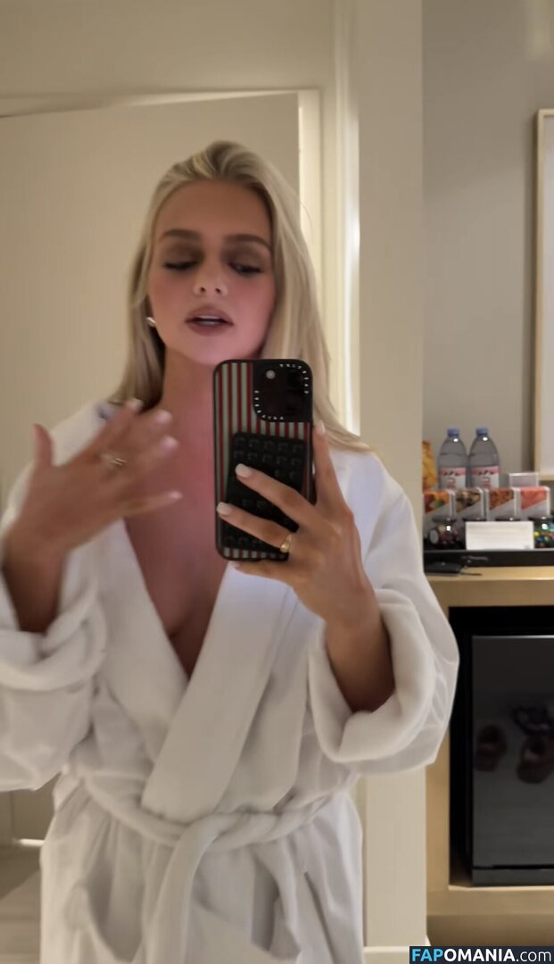 Samantha Riehl / https: / samanthariehl Meztelen OnlyFans  Kikerült fotó #1