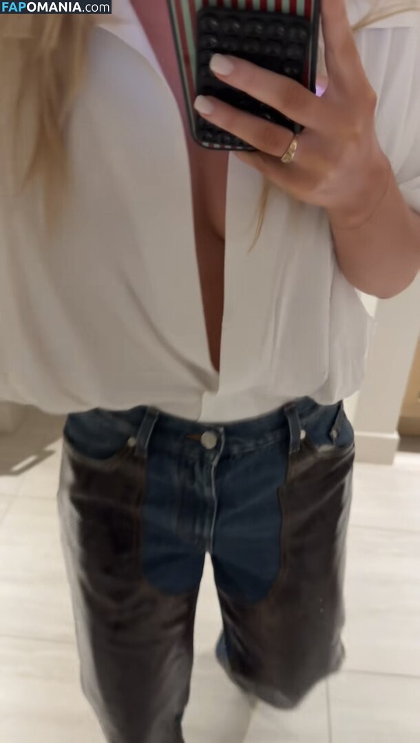 Samantha Riehl / https: / samanthariehl Meztelen OnlyFans  Kikerült fotó #2