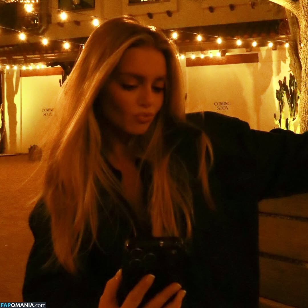 Samantha Riehl / https: / samanthariehl Meztelen OnlyFans  Kikerült fotó #12