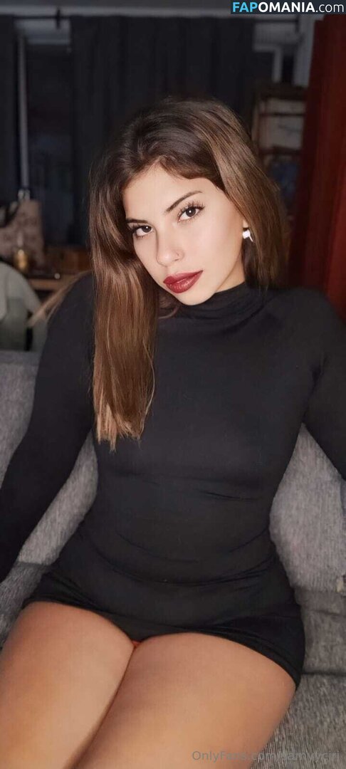 samhy.venn / samyyciri Meztelen OnlyFans  Kikerült fotó #8