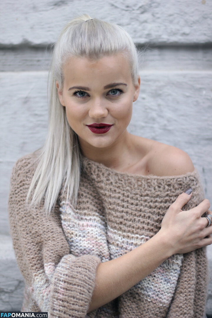 Sandra Lyng Meztelen OnlyFans  Kikerült fotó #7