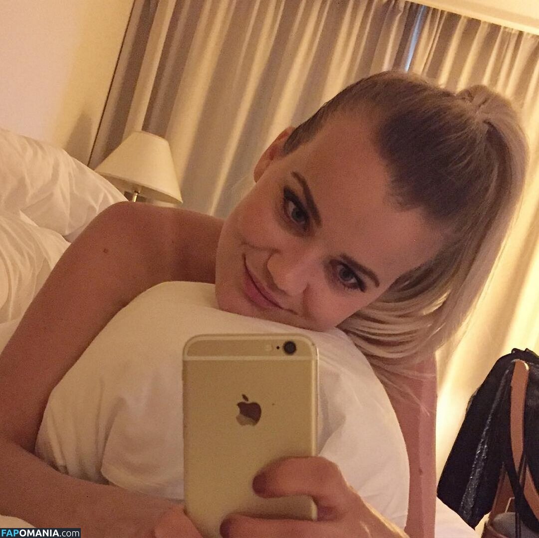 Sandra Lyng Meztelen OnlyFans  Kikerült fotó #17