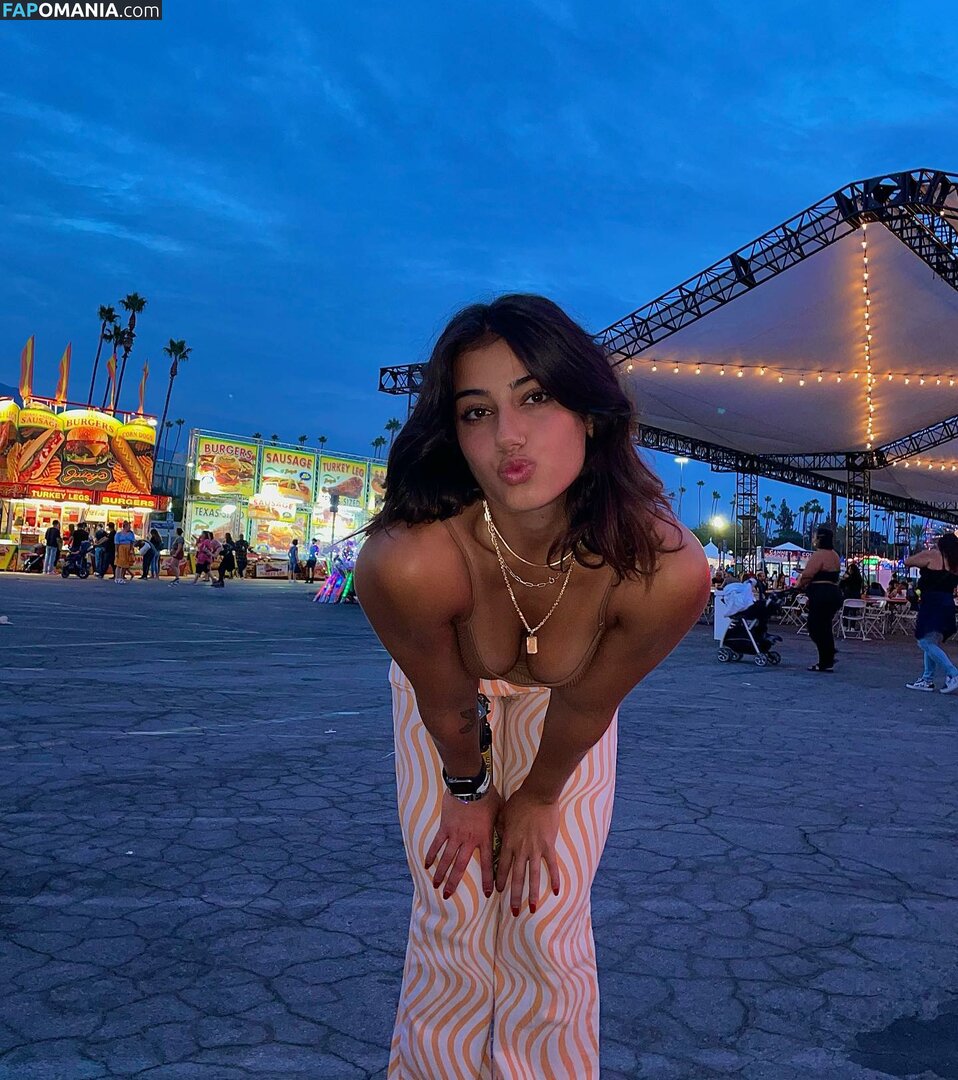 Sara Saffari / sarasaffari__ Meztelen OnlyFans  Kikerült fotó #4