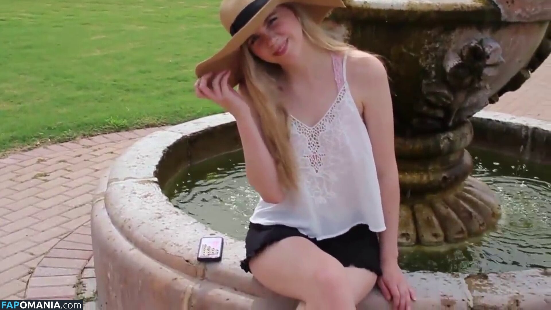 SarahKey / sarahkay9212 / thesarahkey Meztelen OnlyFans  Kikerült fotó #7