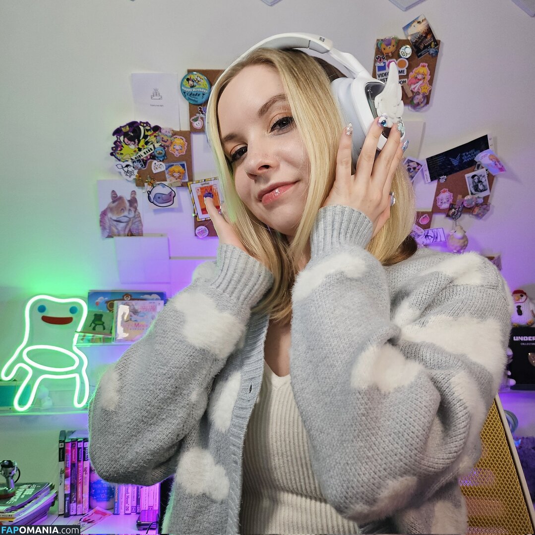 Sarahpodz / https: Meztelen OnlyFans  Kikerült fotó #3