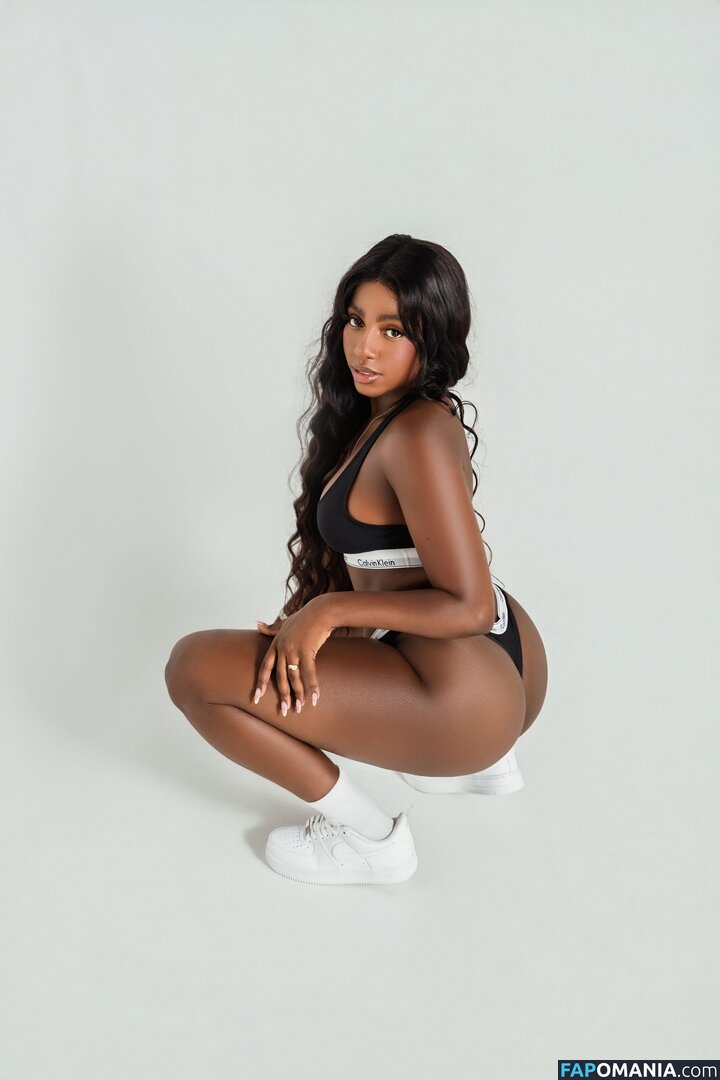 saramoroe1 Meztelen OnlyFans  Kikerült fotó #6