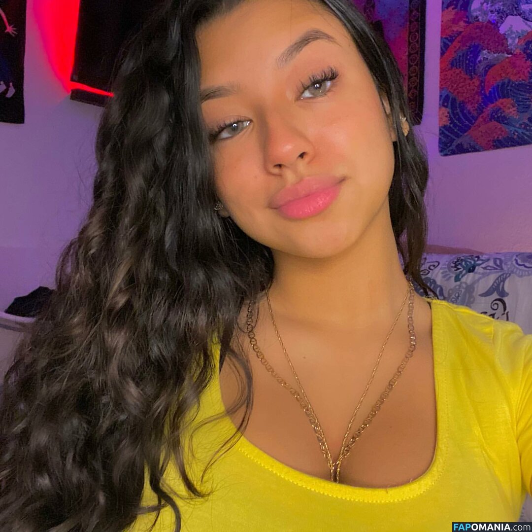 Sari Meztelen OnlyFans  Kikerült fotó #2