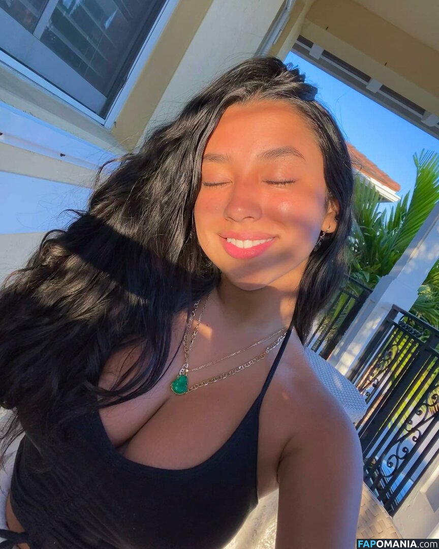 Sari Meztelen OnlyFans  Kikerült fotó #14